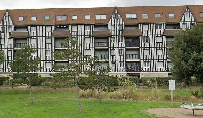 Apartment Le Cocon De La Bizontine Cabourg